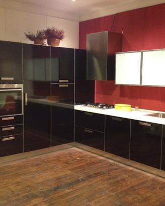 CUCINA NUOVA MODERNA E COMPLETA