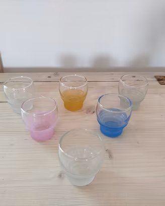 Set di 6 bicchieri da liquore o amaro, colorati