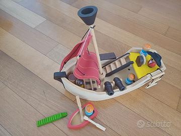 Galeone dei pirati in legno