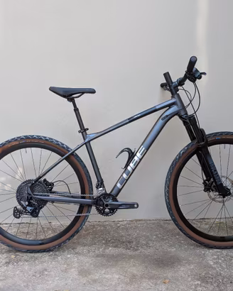 MTB cube aim 29"