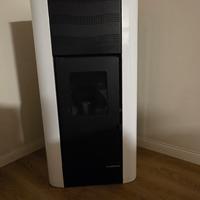 Termostufa a pellet KARMEK ONE 15 kW Modello BERNA