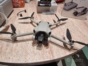 dji mini 4 pro + batteria extra + filtri ND