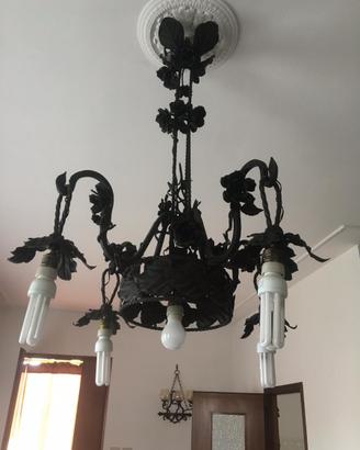 Lampadario antico ferro battuto