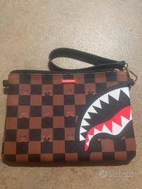 sprayground borsa pochette uomo