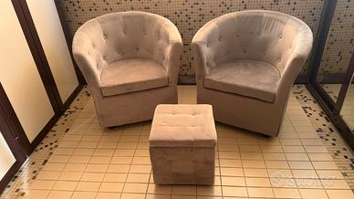 2 Poltrone + pouf contenitore
