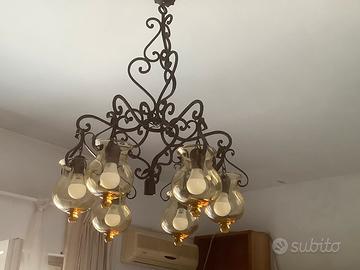 Lampadario in ferro battuto