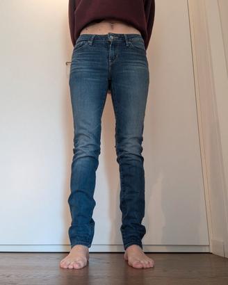 Jeans Levi's 712 slim fit PARI AL NUOVO