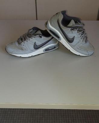 Scarpe Nike tg. 44 + Adidas omaggio