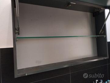 Mobile Bagno con miscelatore  e specchiera