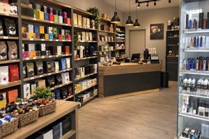 Negozio Caffè, sigarette elettroniche