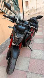Honda Hornet 750 – 2024 – Perfetta