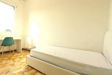 Stanza in appartamento di 145 m² a Vicenza
