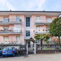 TRILOCALE ULTIMO PIANO CON BOX DOPPIO