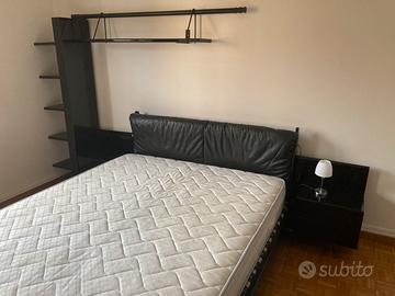 Camera da letto nero lucido