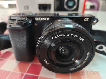 Sony α6000 + Obiettivo Kit 16-50mm 