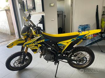 Valenti SM 50 Scrambler 2020