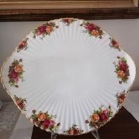 Vassoio in porcellana Royal Albert Old country ros