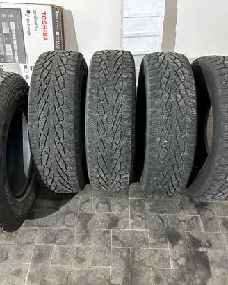 Pneumatici usati per Wrangler misura 245/75 R17