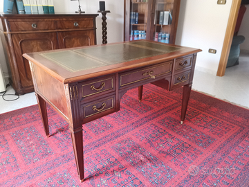 Scrivania da centro luigi XVI restaurata