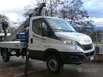 Piattaforma aerea oil&steel 1812 anno 2021