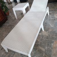 Lettino giardino/terrazzo con tavolino