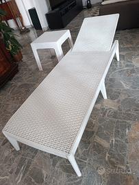 Lettino giardino/terrazzo con tavolino