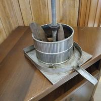 Torchio in acciaio per mirto