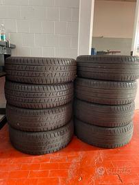 PIRELLI 235/65R16C ( seminuove )
