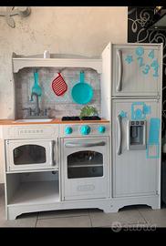 cucina giocattolo