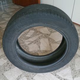 Pneumatico auto