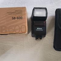 Flash Nikon SB 600