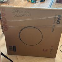 2 specchi uno ritondo uno rettangolare