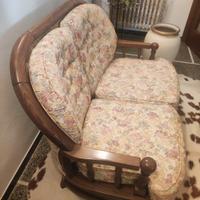 Divano con poltrone singole