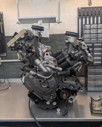 motore ducati desmo 937