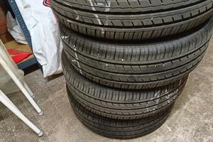 4 pneumatici estivi, km percorsi 3800.