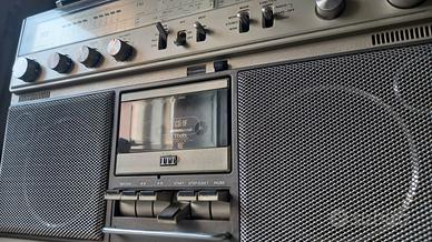 Registratore boombox Radio ITT Touring 120 vintage