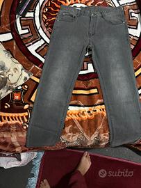 Pantaloni jeans cucci