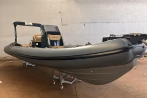 Ranieri Cayman 26.0 Sport Black Edition