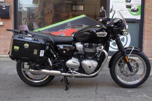Triumph Bonneville T100 Black Special Edition
