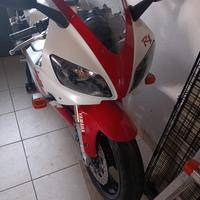 Yamaha YZF R1 - 1998