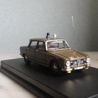 modellino alfa romeo giulia carabinieri verde
