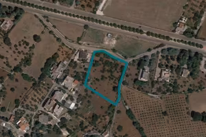 Immobile in asta di 3514 m² a Putignano
