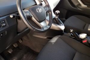 TOYOTA COROLLA VERSO 2.0 D4D