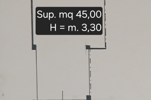 Ampio garage ad Aci Catena