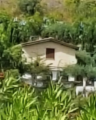 Casa di campagna a Lercara Friddi
