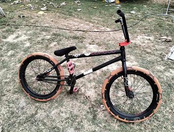 Bici professionale Subrosa freestyle da 20"