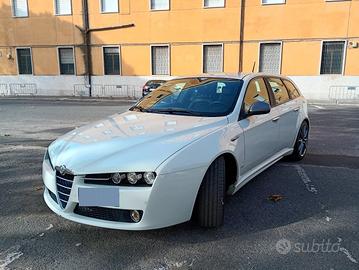 alfa 159 sw 2.0 170 CV distintive con radio nav