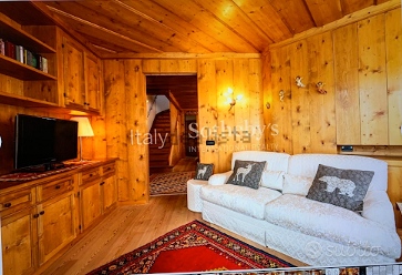 ESCLUSIVOarredoLIVINGnr2DIVANInr2POUFxCHALETmontag