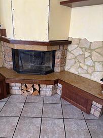 Caminetto/stufa con struttura