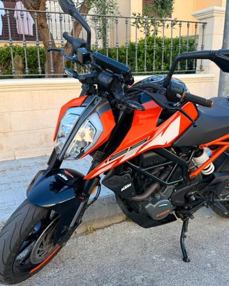 KTM DUKE 125